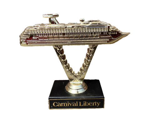 Vtg carnival liberty plastic - carnival,